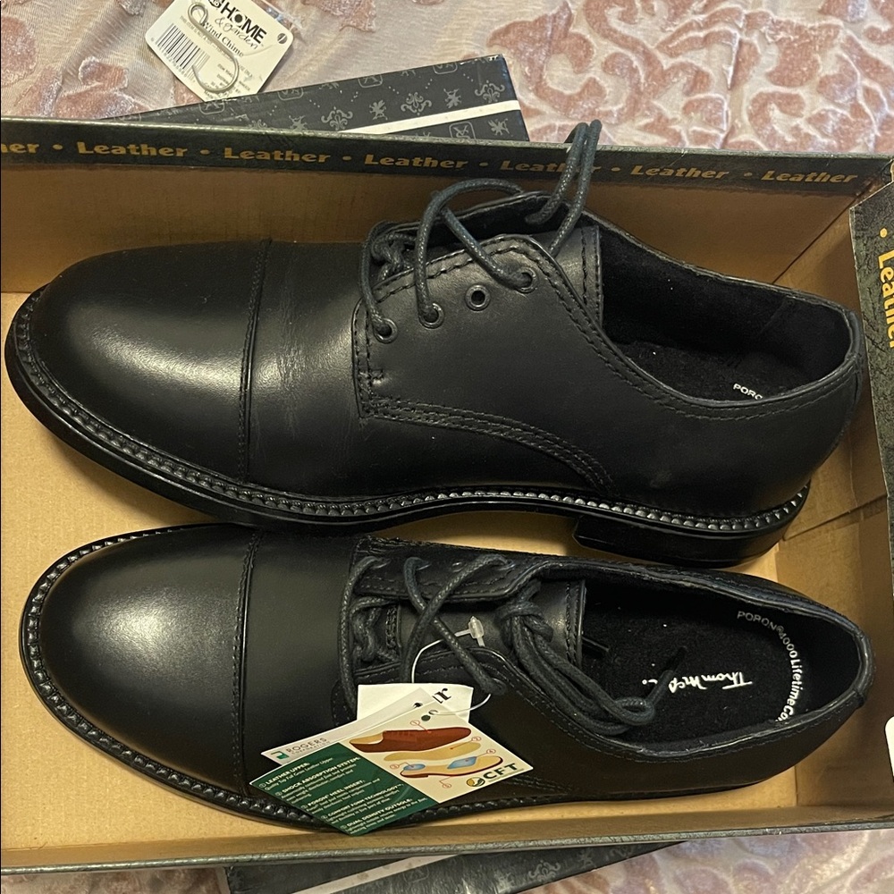 Thom McAn Black Leather Oxfords